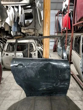 Toyota Verso Sağ Arka Kapı çıkma parça