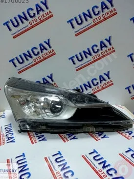 Toyota Verso Sağ Ön Far çıkma parça