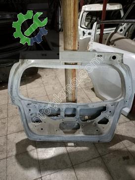 Toyota Yaris Bagaj Kapağı 2012-2018 çıkma parça