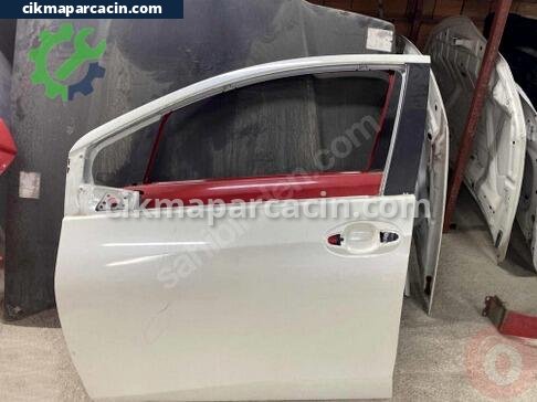 Toyota Yaris Sol Ön Kapı çıkma parça