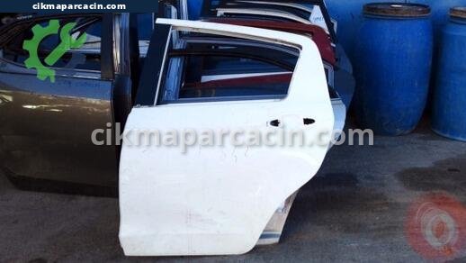 Toyota Yaris Sol Arka Kapı çıkma parça