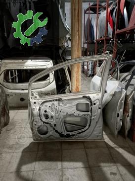 Toyota Yaris Sağ Ön Kapı 2006-2011 çıkma parça