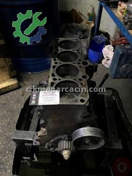Volkswagen Transporter Yarım Motor çıkma parça