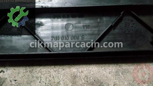 Volkswagen Transporter Marka Yazıları 701010098S çıkma parça