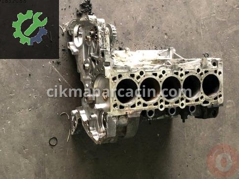 Volkswagen Transporter Blok 070103021 çıkma parça