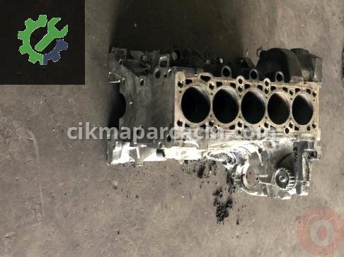Volkswagen Transporter Blok 070103021 çıkma parça