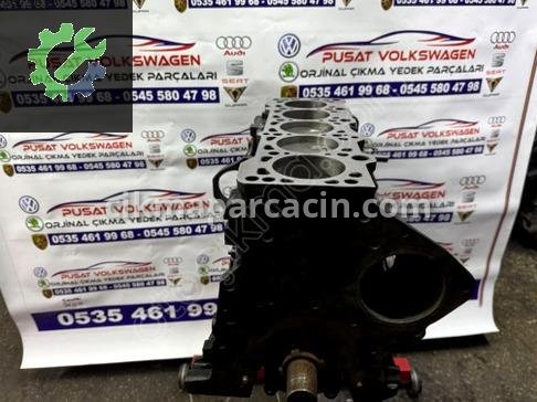 Volkswagen Transporter Yarım Motor çıkma parça