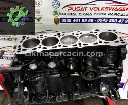 Volkswagen Transporter Yarım Motor çıkma parça