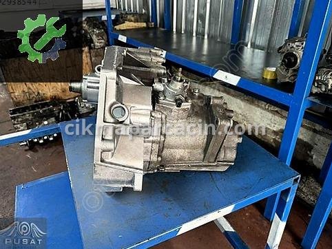 Volkswagen Transporter Şanzıman çıkma parça