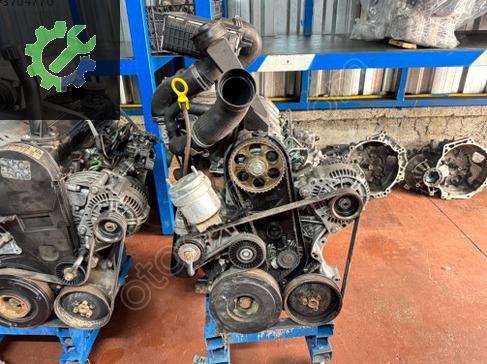Volkswagen Transporter Motor Takozu çıkma parça