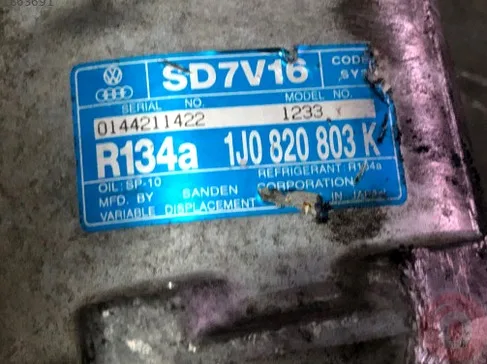 Volkswagen Transporter Klima Kompresörü 1J0820803K çıkma parça