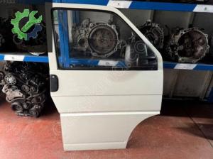 TRANSPORTER T4 ÇIKMA SAĞ ÖN KAPI SAĞ ÇAMURLUK
