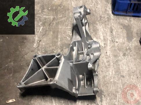 Transporter T4 LT35 şarj dinama bağlantı braket 074145169D