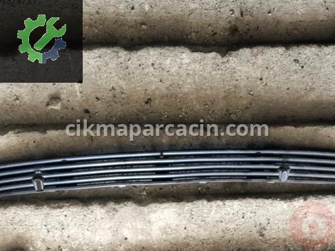 Volkswagen Transporter Ön Cam Izgarası çıkma parça