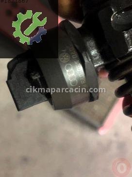 Volkswagen Transporter Enjektör 070130073R çıkma parça