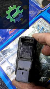 Volkswagen Transporter Cam Önü Izgarası 7H5959539 çıkma parça