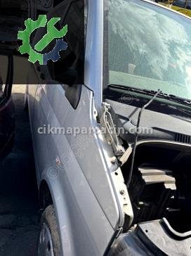 Volkswagen Transporter Sağ Ön Kapı çıkma parça