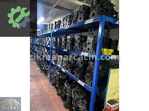 Volkswagen Transporter Yarım Motor çıkma parça