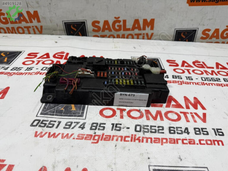 Mini Countryman Sigorta Kutusu çıkma parça