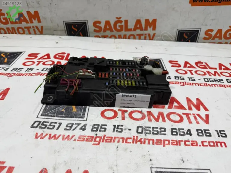 Mini Countryman Sigorta Kutusu çıkma parça