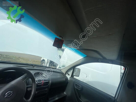 Opel Combo Çamurluk çıkma parça