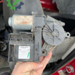 Honda Jazz 1990 Çıkma Cam Motoru 1K0959793C