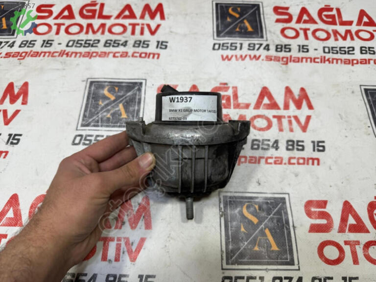BMW X1 Motor Takozu çıkma parça