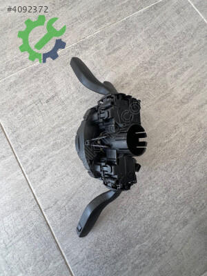 Audi A5 Silecek Kolu çıkma parça