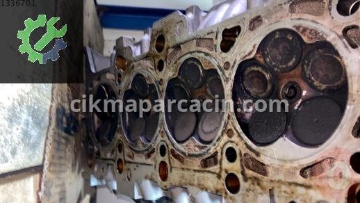 Volkswagen Passat Silindir Kapağı çıkma parça