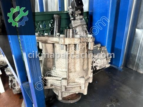 Volkswagen Amarok Şanzıman Komple 0BU 341 011 N çıkma parça