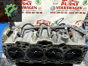 VOLKSWAGEN BORA 1.9TDİ ÇIKMA SİLİNDİR KAPAĞI AGR ALH ASV