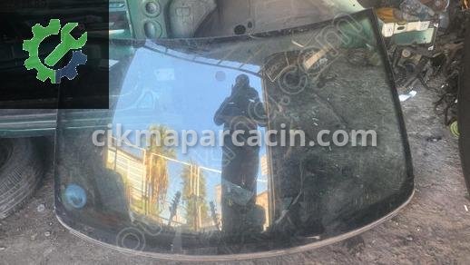 Volkswagen Bora Ön Cam çıkma parça