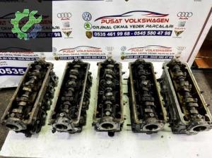 VOLKSWAGEN CADDY 1.6 AEE ALM MOTOR 032K LI ÇIKMA SİLİNDİR KAPAĞI