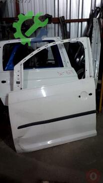 Volkswagen Caddy Sol Ön Kapı çıkma parça