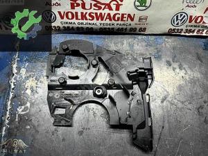 VOLKSWAGEN CADDY 2.0TDİ DTR ÇIKMA TRİGER İÇ PLASTİK 05L109145C