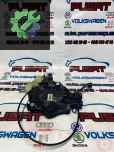 Volkswagen caddy çıkma sol sürgülü kapı kilidi 2K5843653D