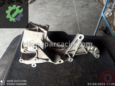 Volkswagen Caddy Motor Braketi 074 145 169 çıkma parça