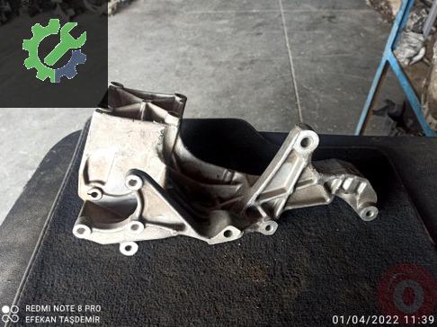 Volkswagen Caddy Motor Braketi 074 145 169 çıkma parça