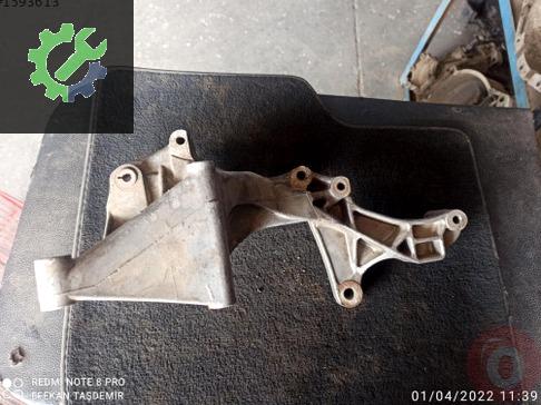 Volkswagen Caddy Motor Braketi 074 145 169 çıkma parça