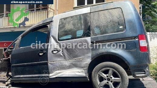 Volkswagen Caddy Arka Çamurluk çıkma parça