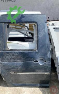 Volkswagen Caddy Sağ Arka Kapı çıkma parça
