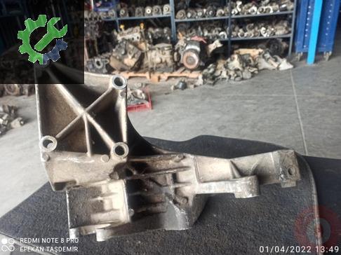 Volkswagen Caddy Şarj Dinamosu 074145169D çıkma parça