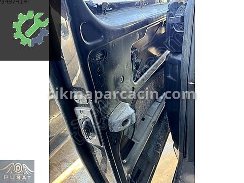 Volkswagen Caravelle Sağ Sürgülü Kapı çıkma parça