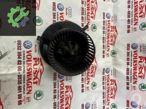 VOLKSWAGEN ÇIKMA KALORİFER MOTORU GOLF JETTA 1K1 819 015 E