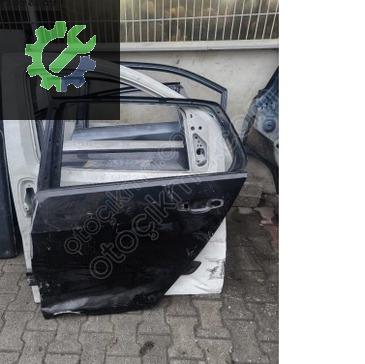 Volkswagen Golf Sağ Arka Kapı çıkma parça