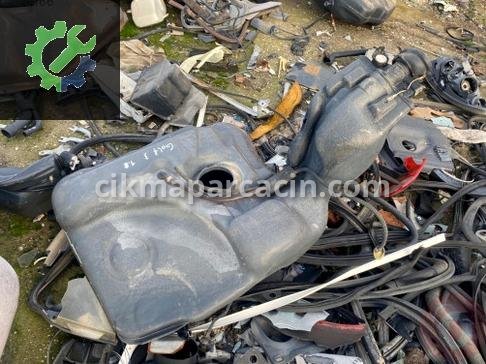 Volkswagen Golf Yakıt Deposu çıkma parça