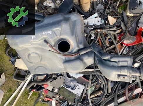 Volkswagen Golf Yakıt Deposu çıkma parça