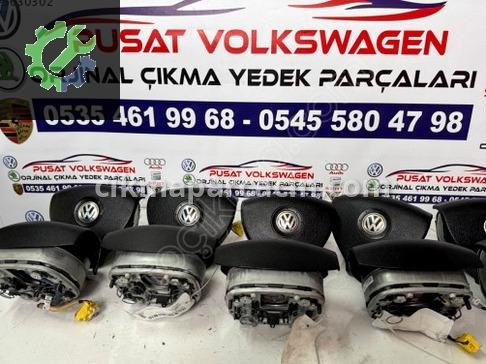 Volkswagen Golf Direksiyon Airbag 1K0 880 201 BJ çıkma parça