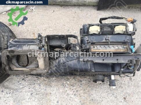 Volkswagen Golf Kalorifer çıkma parça