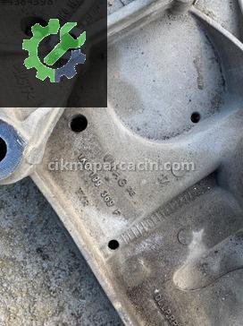 Volkswagen Golf Radyatör Traversi 1K0 199 369 F çıkma parça